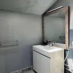 7 House, 2 Kitchens *