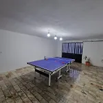 7 House, 2 Kitchens فيلة فيلا نوفا دي غايا