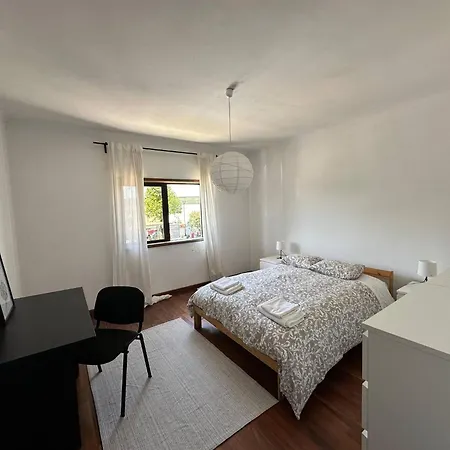 7 House, 2 Kitchens Villa