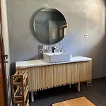 Vila 7 House, 2 Kitchens