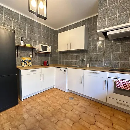 7 House, 2 Kitchens * 빌라노바데가이아