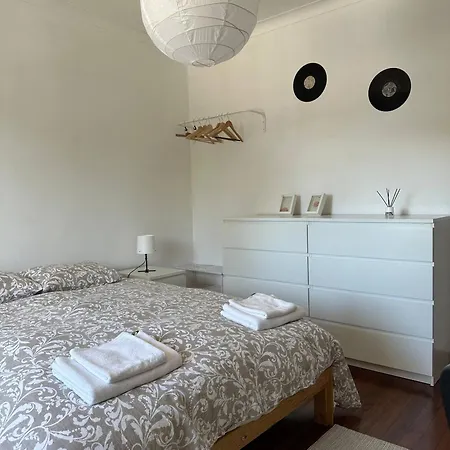 7 House, 2 Kitchens 빌라 *