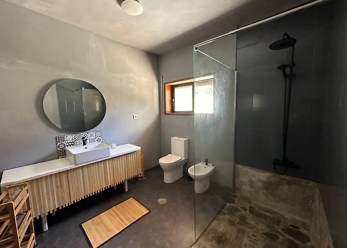 7 House, 2 Kitchens * 빌라노바데가이아